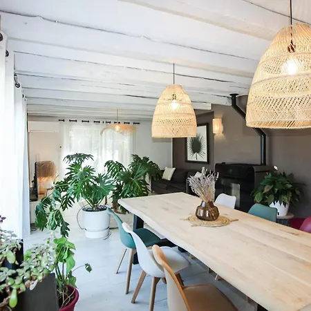 Cozy In Du Gard With Kitchen רושפור-דו-גאר
