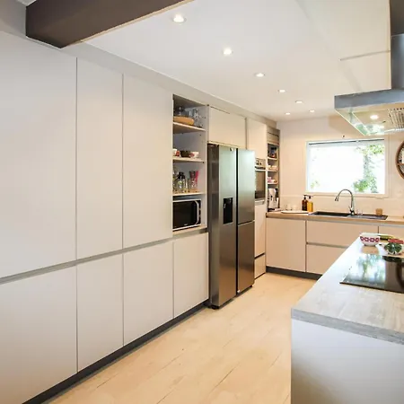 Cozy In Du Gard With Kitchen *