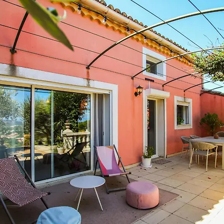 Cozy In Du Gard With Kitchen * רושפור-דו-גאר